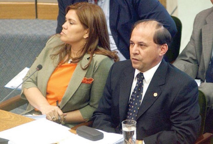 La abogada Sara Parquet y Bonifacio Rios Avalos durante el juicio politico de 2003 Archivo UH